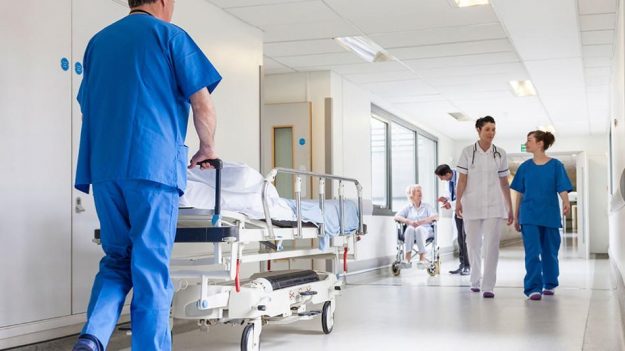 Η χαμηλή ποιότητας φροντίδα υγείας αυξάνει την επιβάρυνση της ασθένειας και το κόστος υγείας